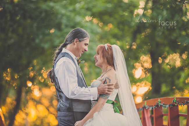 Fabulous Fall Wedding with Celeste & Keith | River Legacy Science Center