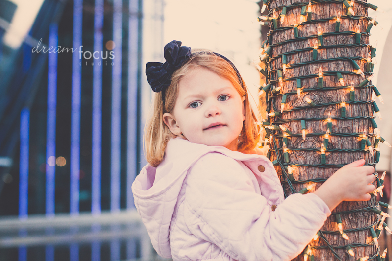 professional holiday photos Dallas Texas Klyde Warren Park