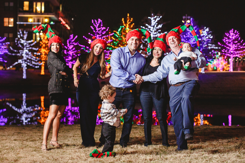 vitruvian park dallas family photographer christmas 