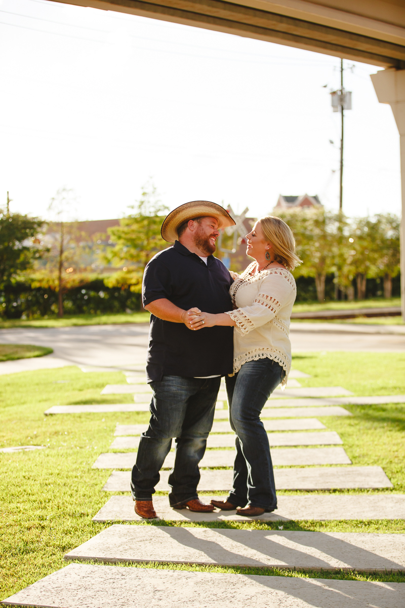 best family fall photography dallas texas carrollton texas perry museum downtown historic carrollton