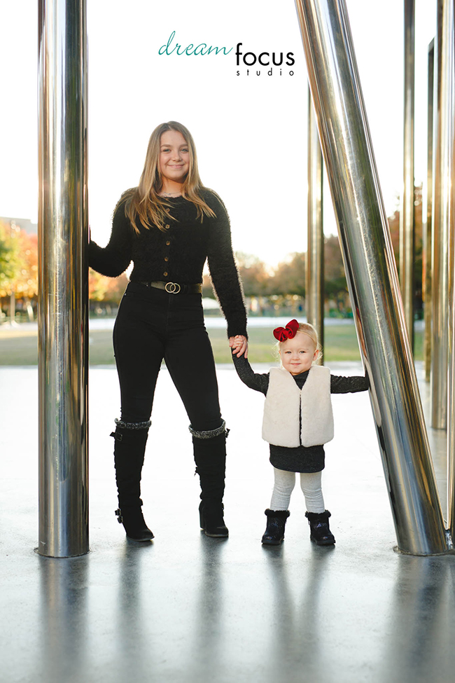 dallas family photographer klyde warren park