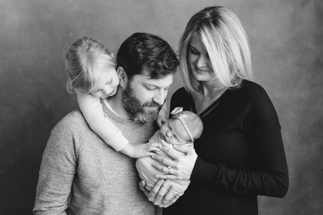 newborn photgrapher dallas texas studio family