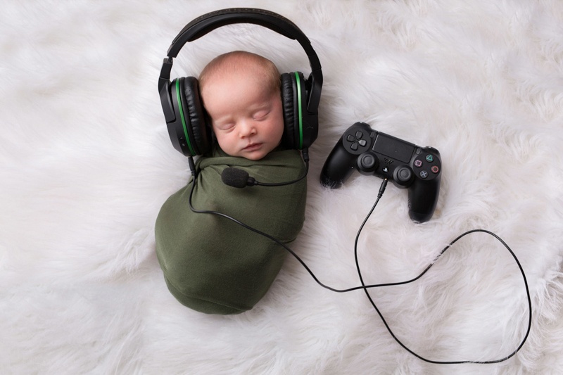 best dallas newborn photographer gamer baby